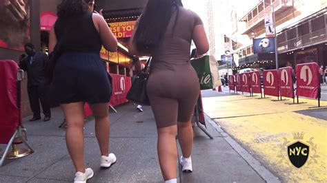 Thick Ass Asian Candid