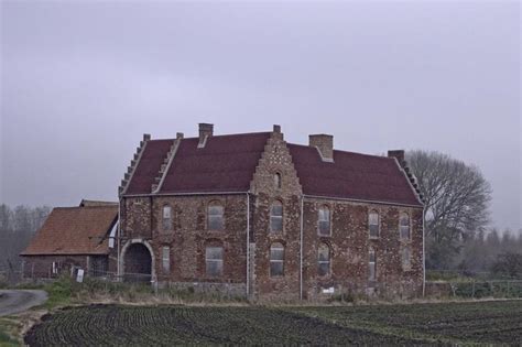 Manoir de l Estracelles Beuvry 62126 du XVII ème siècle Le manoir