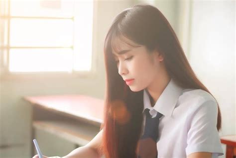 Cô gái tuổi được gọi là hot girl quảng cáo dù chỉ cao m Gương mặt trẻ ZNEWS VN