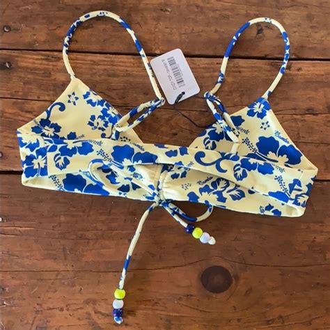 Bamba Swim Nwt Bamba Swim Cindy Bikini Top Hawaiian Sz Med Poshmark