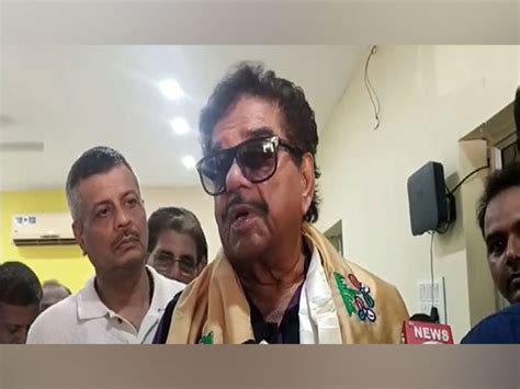 Panic Reaction Shatrughan Sinha On Bharat Row