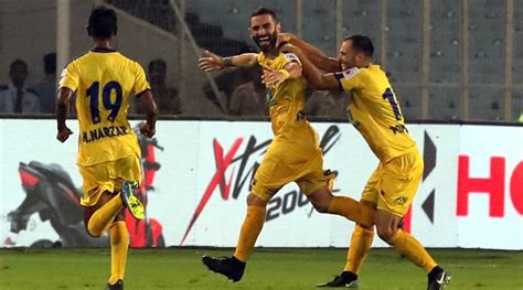 Isl Atk Suffer Loss Against Kerala Blasters In Opener