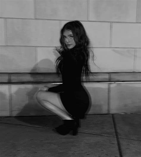 Bella Cooper (@bellacoop.r) • Instagram photos and videos