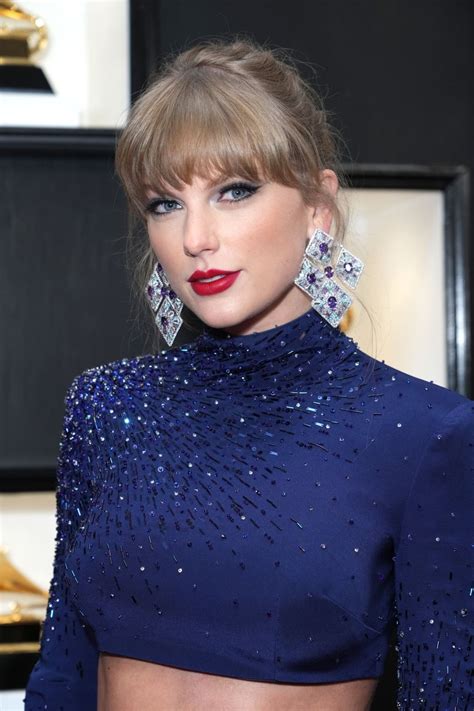 格莱美霉霉Taylor swift出席格莱美红毯造型你打几分