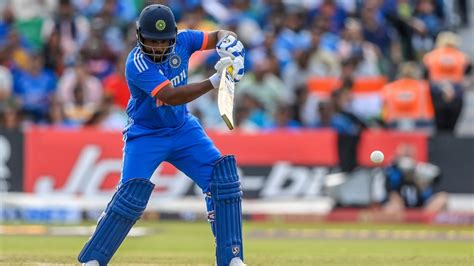 Sanju Samson Half Century सज समसन न जड शनदर अरधशतक टम