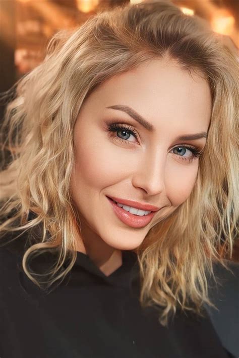 Beautiful Yulia Y O From Sumy With Blonde Hair ID LadaDate