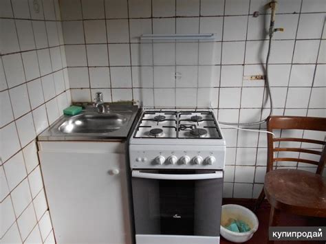 Газовая плита, мойка, сместитель, тумба под мойку,, входная ...