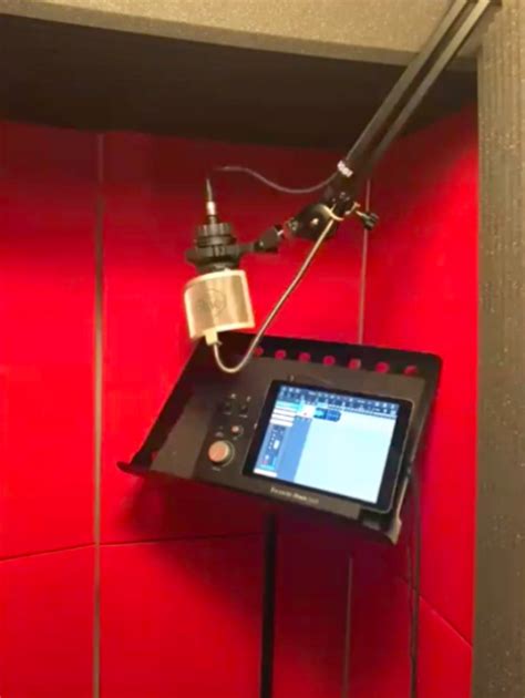 How To Set Up A Voice Recording Studio