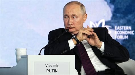 Putin Touts Futuristic Weapons Chides Exiled Elites In Far East