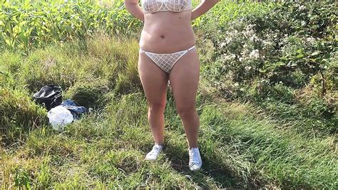 Kinky Couple Outdoor Corn Field Big Ass Curvy Wife Cowgirl Sex POV XHamster