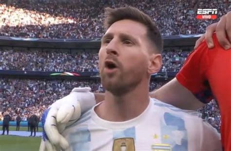 ¡así Se Canta El Himno Messi Scaloni Y El Emocionante Momento En La