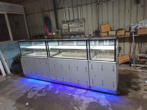 Glass Hot Cold Bakery Display Counter At Piece In Chennai