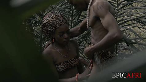 I Asked For Help And She Offered Her Pussy XNXX