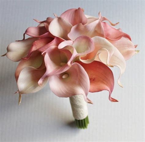 18 of the most beautiful calla lily bouquets ever – Artofit