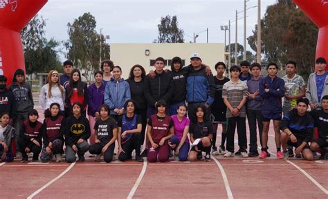 Seleccionan a 30 jóvenes de SQ para el estatal de Atletismo de los