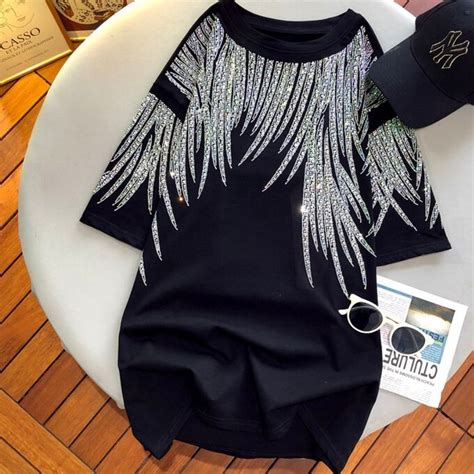 Хлопковая футболка, декорирована стразами, черный | Женская одежда в ...