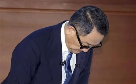 丰田汽车会长丰田章男就集团造假丑闻频出鞠躬道歉易车