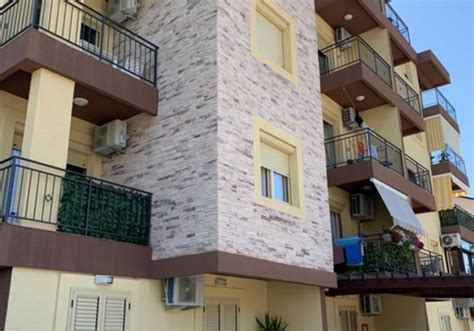 Prodaja Dvosoban Stan 78m2 Dobrota Kotor Estitor