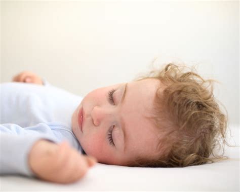 Signs Baby Is Too Hot While Sleeping How To Keep Baby Safe The