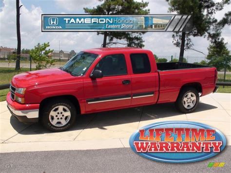 2006 Victory Red Chevrolet Silverado 1500 Ls Extended Cab 32898912 Photo 16