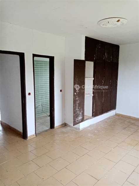 Villas Vente villa basse 4 pièces Bingerville m batto Bouaké en Côte