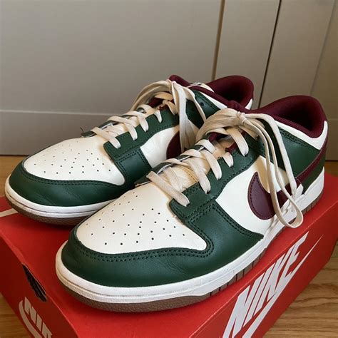 Nike Men's Green Trainers | Depop