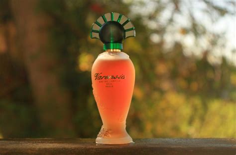 Varensia Ulric de Varens perfumy - to perfumy dla kobiet 1994