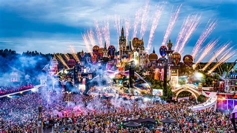 10 Biggest Music Festivals In The World