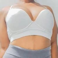 Geile Ebenholz MILF Mit Nasser Muschi Masturbiert Mit Ihrem Lieblingsspielzeug Auf Der Suche