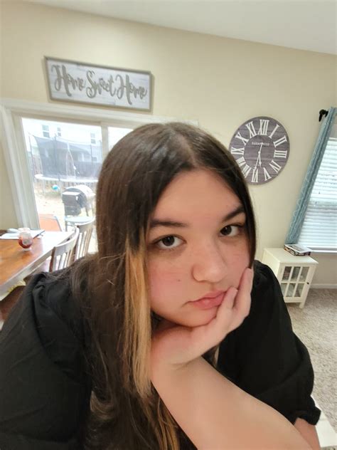 On Twitter That Is A Cool Ass Fucking Clock In The Background Ong