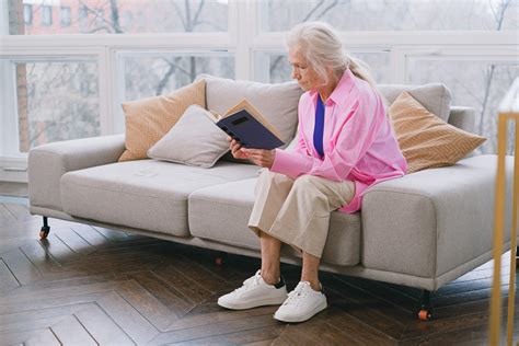 How Can Reading Benefit Seniors 247 Nursing Care