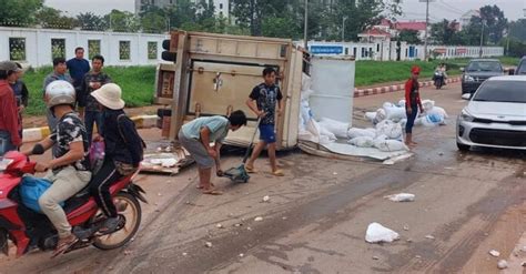 Two Students Killed in Ice Truck Crash in Vientiane - Laotian Times