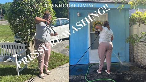 Townhouse Living Pressure Washing Front Porch And Back Patio Youtube