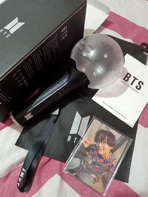 BTS ARMY BOMB VER.3 (Replica), Hobbies & Toys, Memorabilia & Collectibles, K-Wave on Carousell