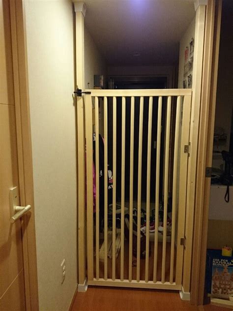 『猫の脱走防止扉を自作してみました♪』 Diy Cat Gates Indoor Diy Dog Gate Diy Gate