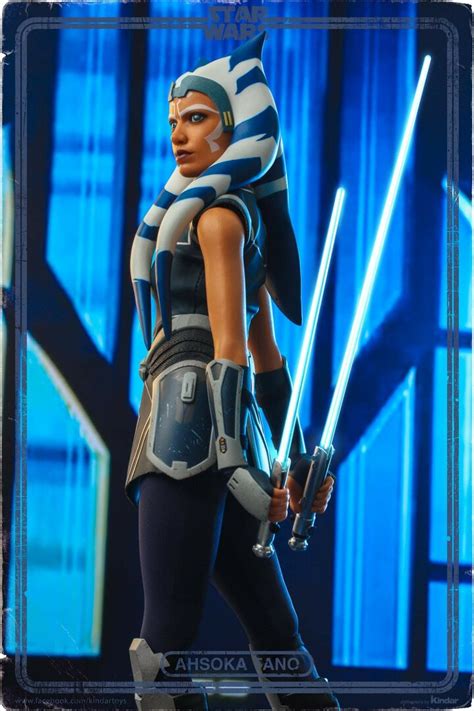 Hot Toys TMS The Clone Wars Ahsoka Tano Collectible Figure Page Collector