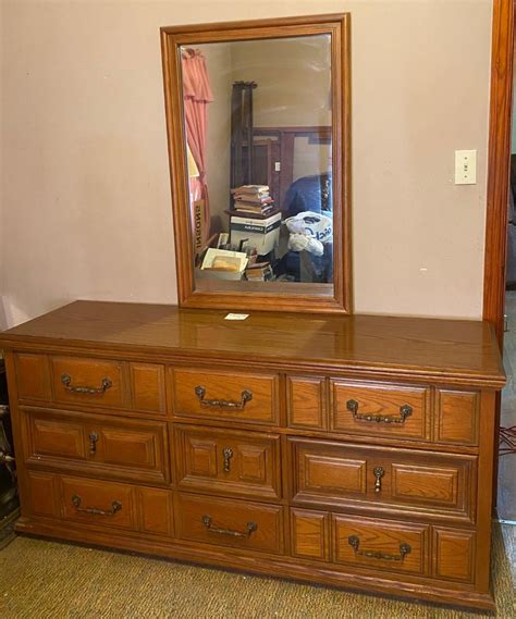 Vintage Bassett Dresser W Mirror