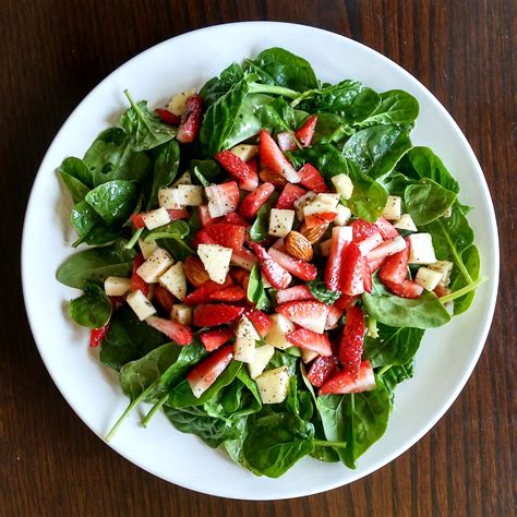 Ensalada De Espinacas Fresas Y Manzana Mar A P Rez Mu Oz