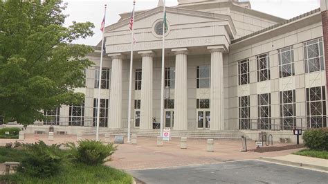 Judge order policies changes as Douglas County courthouse reopens to ...