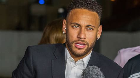 Neymar Impliqu Dans Un Scandale Sxuel Avec Une Employ E De Nike Gnadoe