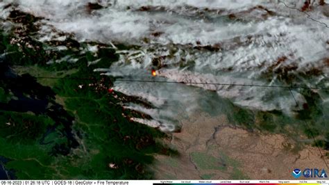 Imágenes satelitales muestran el humo de los incendios en EE UU y