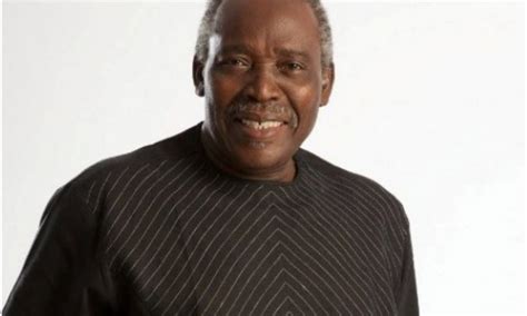 Olu Jacobs Biography: Early Life & Background, Education, Age, Career ...