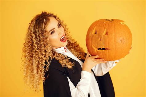 How Can You Fix Pointy Teeth? - Oral Health - James Swick — SmileCare