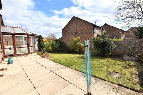 Woodside Park Drive Horsforth Leeds West Yorkshire 4 Bed Detached