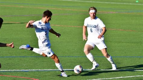 Behrend soccer teams advance to NCAA, ECAC tournaments | Penn State Behrend