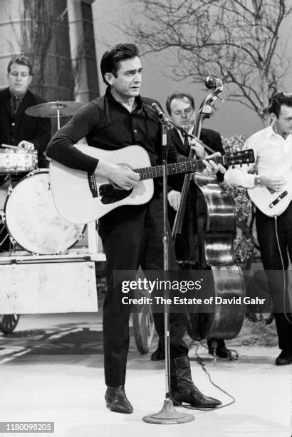 Johnny Cash 1964 Photos And Premium High Res Pictures Getty Images