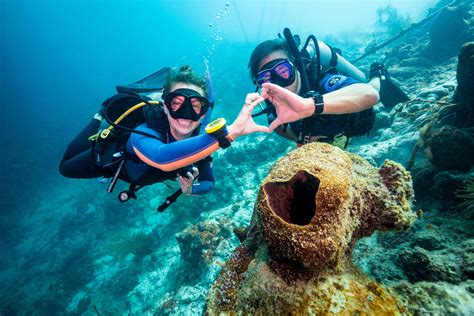 Your 2023 PADI Holiday Promotions Guide