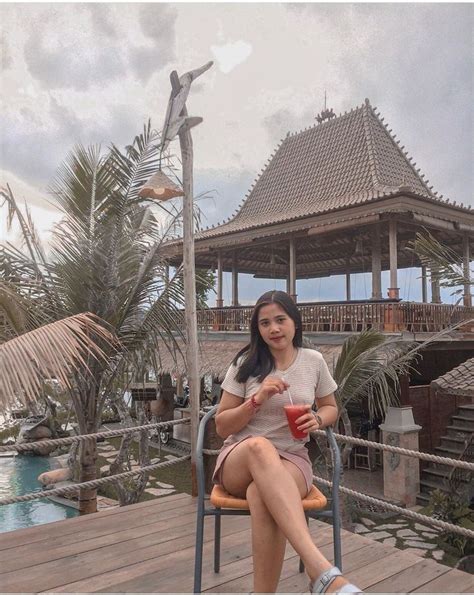 10 Hot Sexy Hana Tajima Bikini Pics