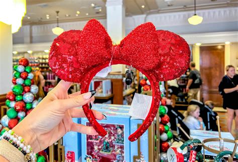 Even MORE Holiday Minnie Ears Have Arrived in Disney World - MickeyBlog.com