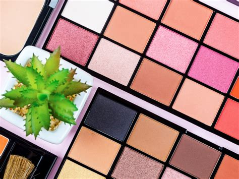 Deretan Eyeshadow Palette Terbaru Yang Diluncurkan September 2019